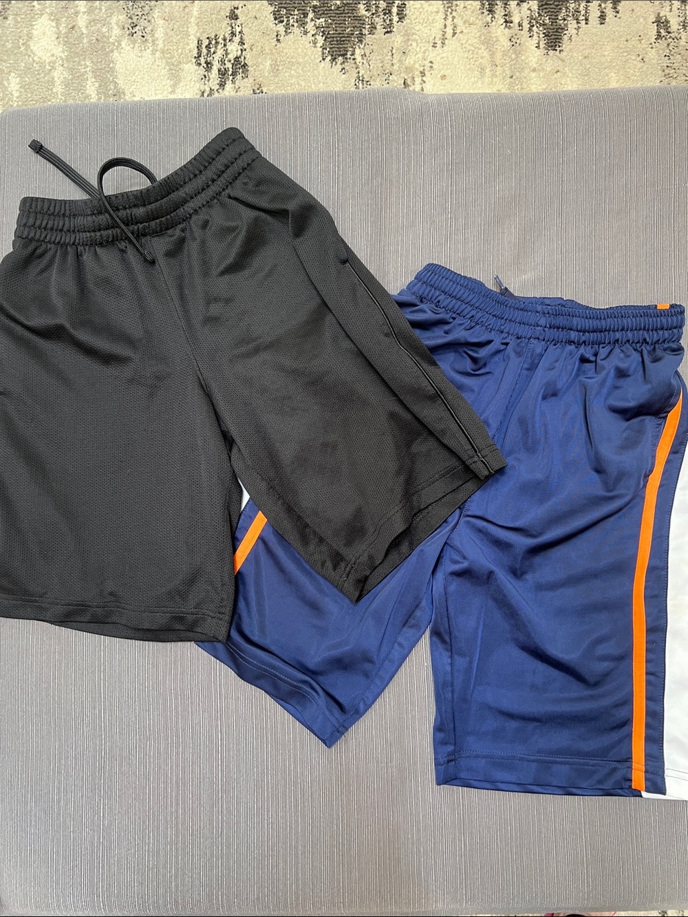 BOY’S GYM SHORTS  SZ 10/12